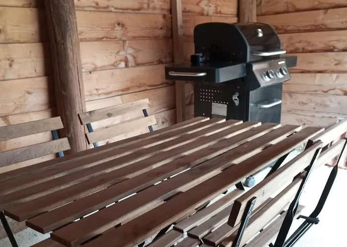 La Des Roses Au Coeur De Gasthof 3*